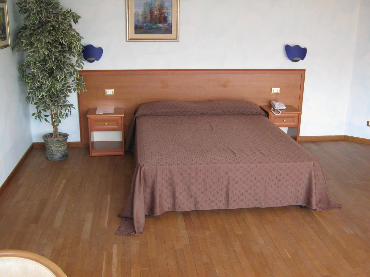 Hotel Villa D'Evoli Castropignano Екстериор снимка